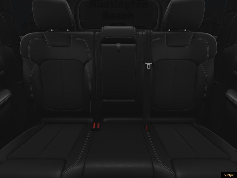 2025 Jeep Grand Cherokee Altitude 4x2Image 17