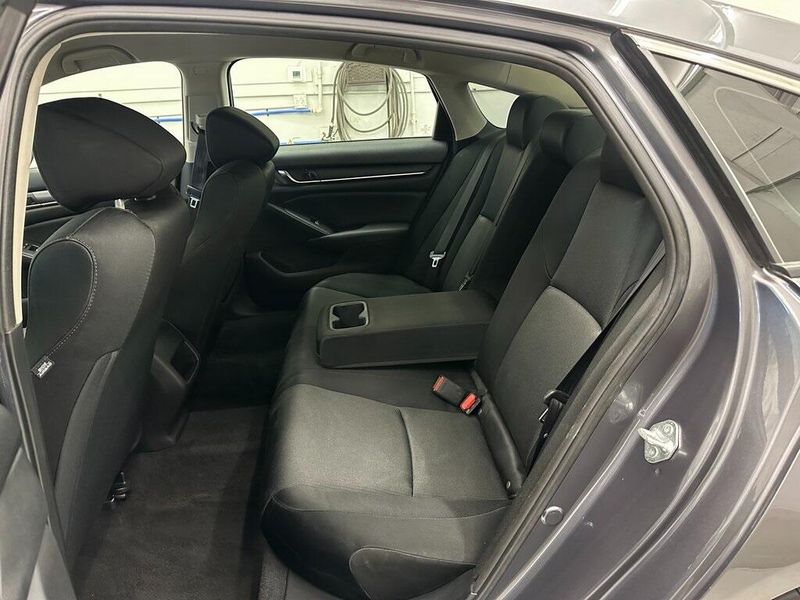 2021 Honda Accord LXImage 21