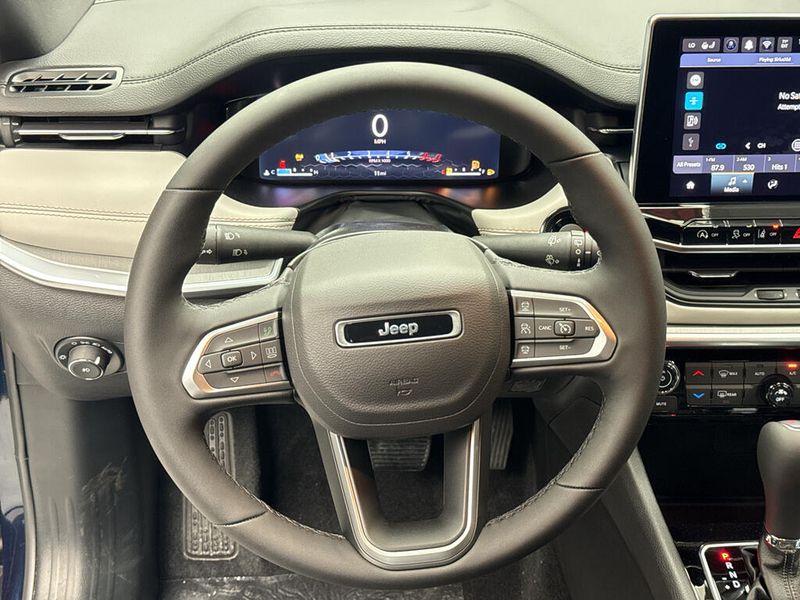 New 2026 Jeep Compass Limited 4x4Image 11