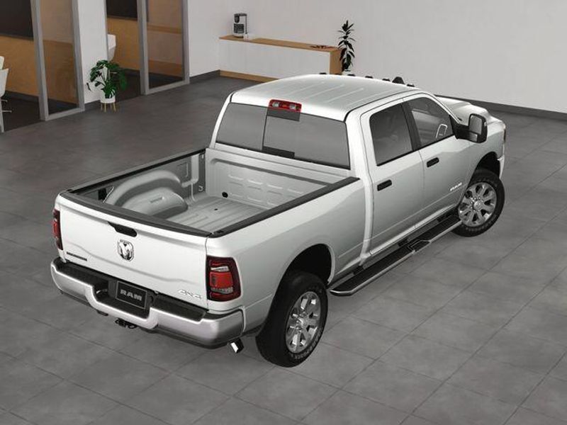 New 2023 RAM 2500 Big Horn Crew Cab 4x4 6