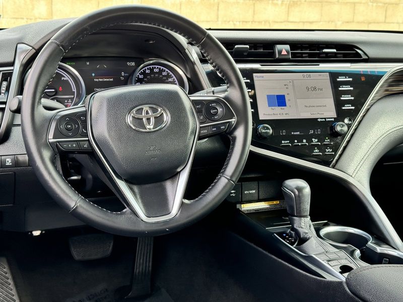 2019 Toyota Camry XLEImage 30