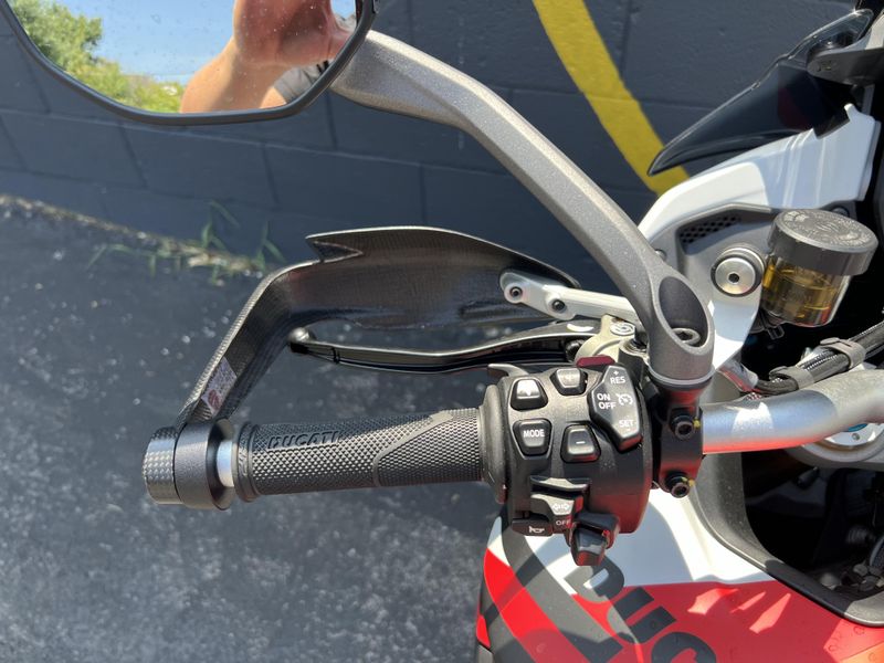 New 2025 Ducati Multistrada V4 RS 