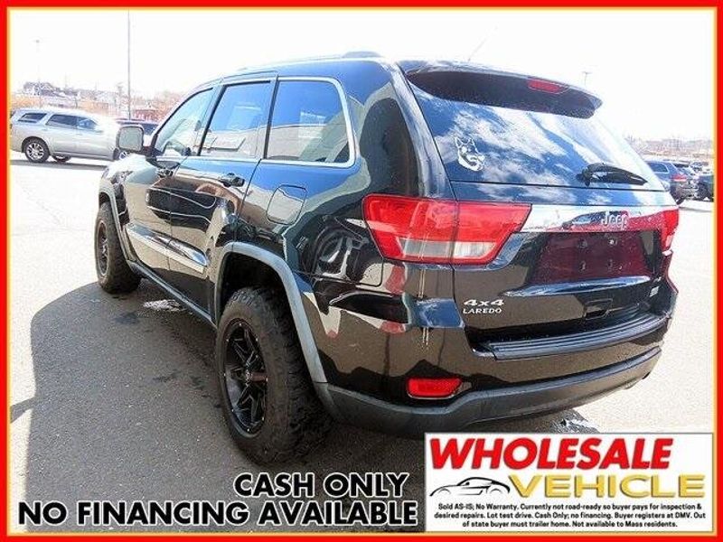 2012 Jeep Grand Cherokee LaredoImage 5