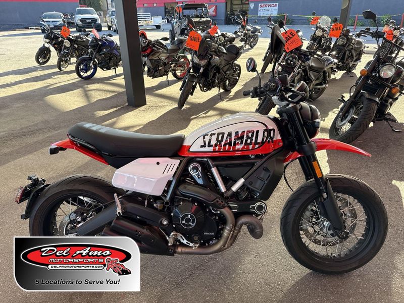 Used 2022 Ducati SCRAMBLER ICON DARK Image 1