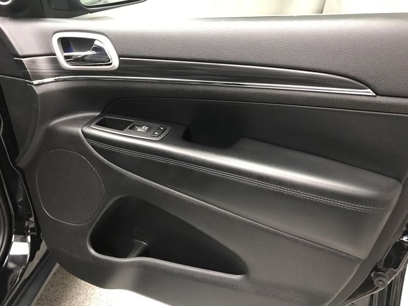 Used 2020 Jeep Grand Cherokee LimitedImage 24