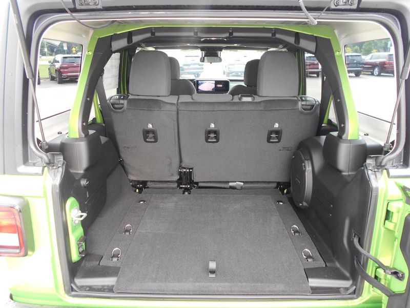 New 2025 Jeep Wrangler 4-door Sport SImage 26