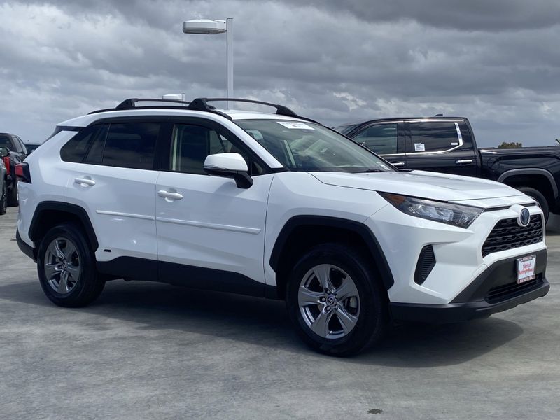 2022 Toyota RAV4 LEImage 2