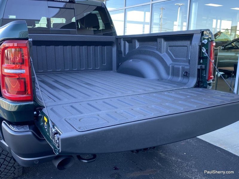 New 2026 RAM 1500 Rho Crew Cab 4x4 5'7' Box