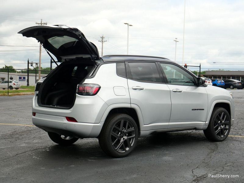 New 2025 Jeep Compass Limited 4x4