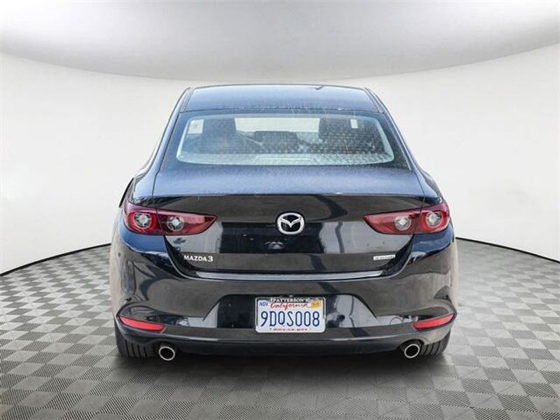2022 Mazda Mazda3 SelectImage 7