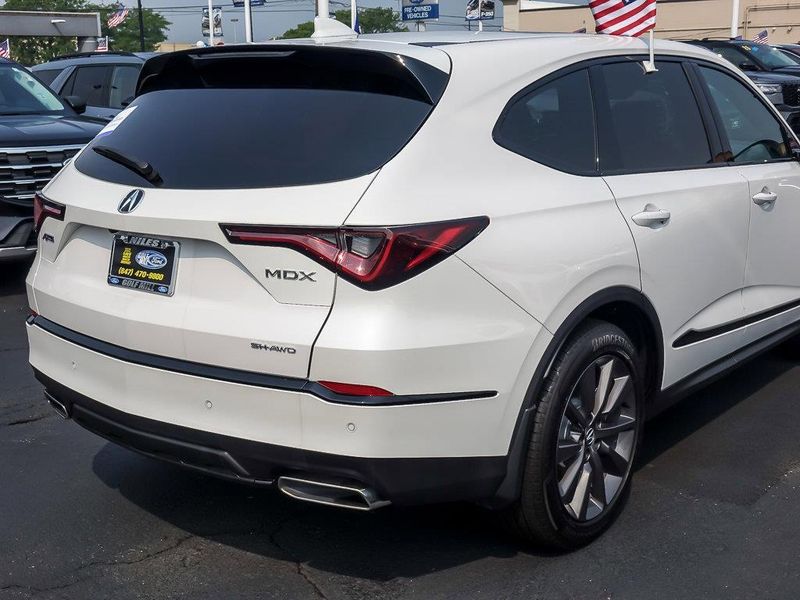 2025 Acura MDX SH-AWD A-Spec photo 6