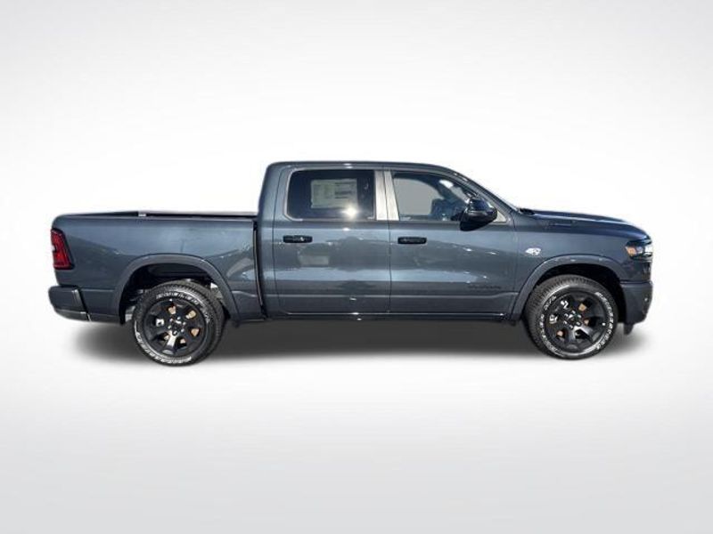 2026 RAM 1500 Big Horn Crew Cab 4x4 5'7' Box