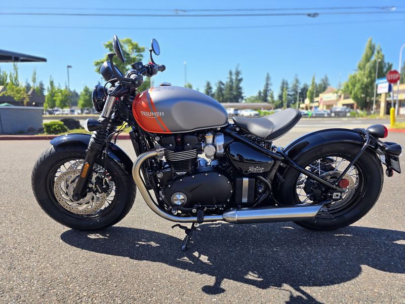 New 2025 Triumph BONNEVILLE BOBBER 