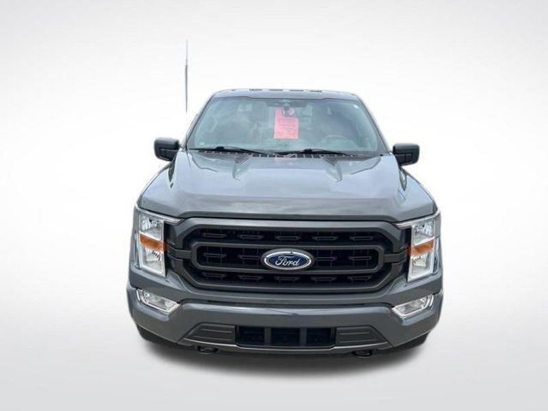 2021 Ford F-150 XLTImage 2