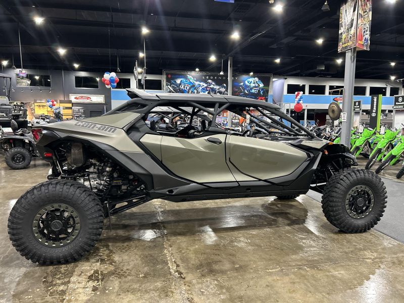 New 2026 Can-Am MAVERICK R MAX X RC WITH SMART-SHOX 999T DCT Image 15