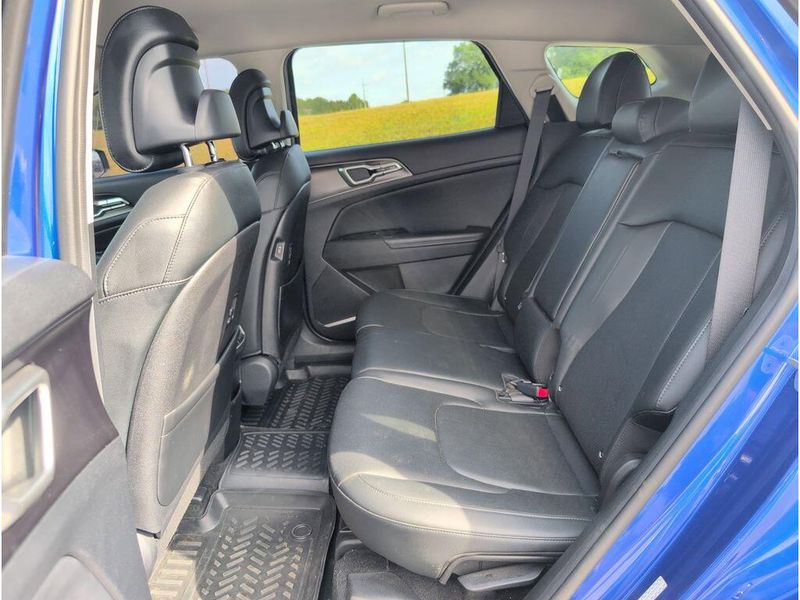 Used 2023 Kia Sportage EXImage 29