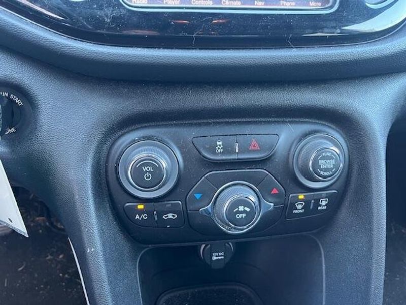 Used 2013 Dodge Dart SXTImage 12