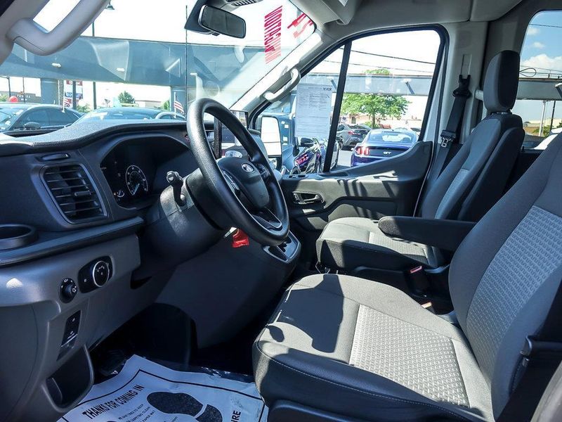 2024 Ford Transit Passenger XLT photo 10