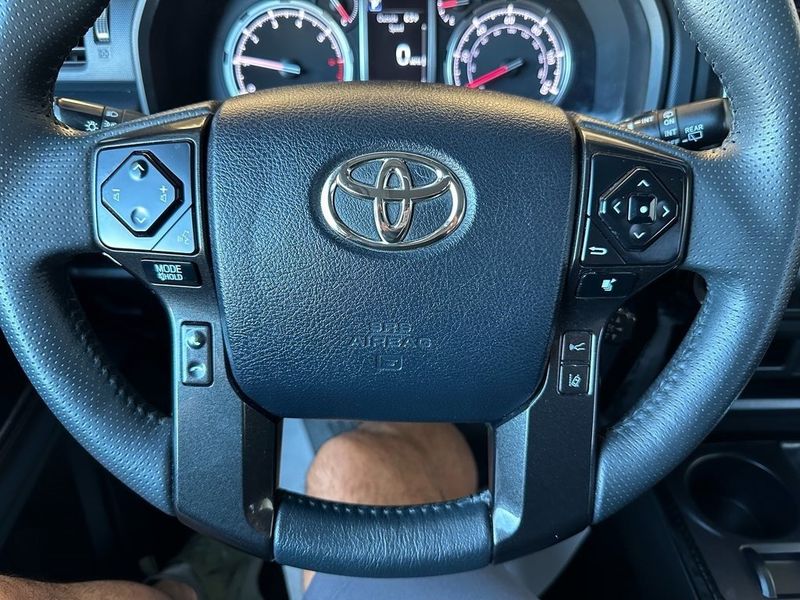 2022 Toyota 4Runner TRD Off-Road PremiumImage 3