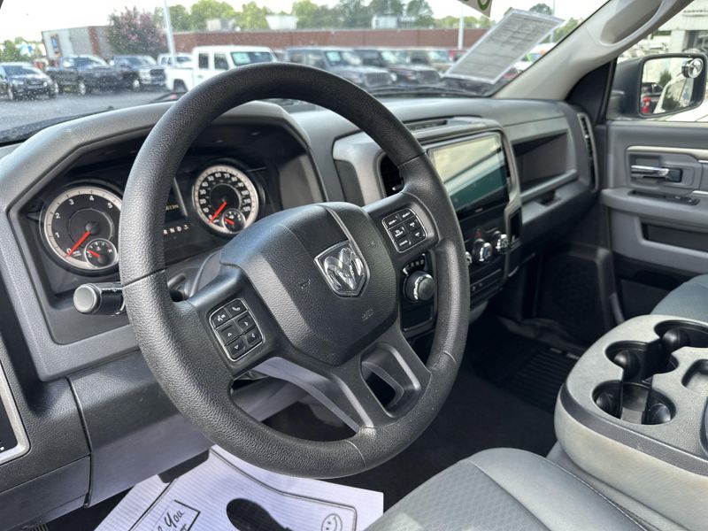 Used 2016 RAM 1500 ExpressImage 17