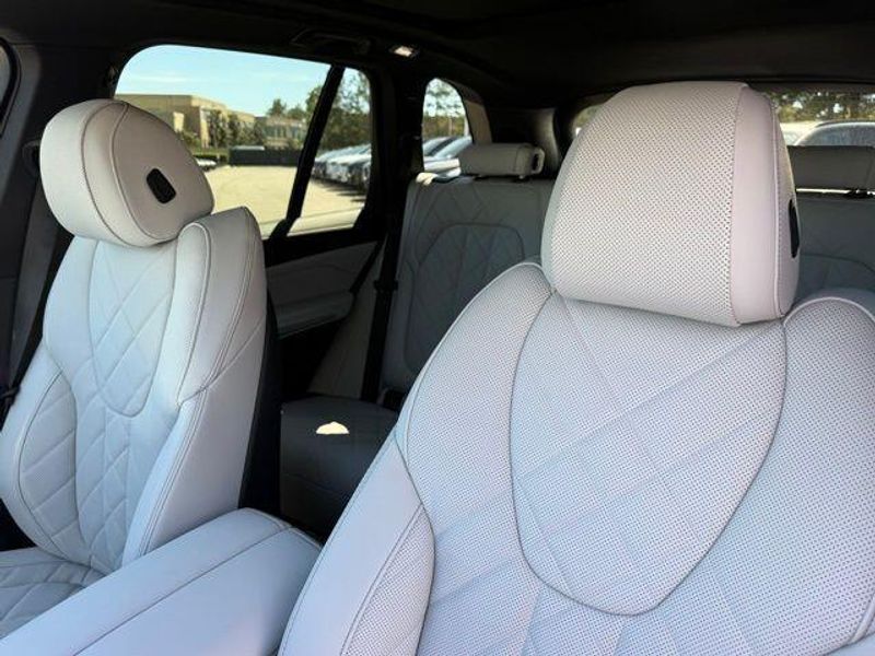 New 2026 BMW X5 sDrive40iImage 19