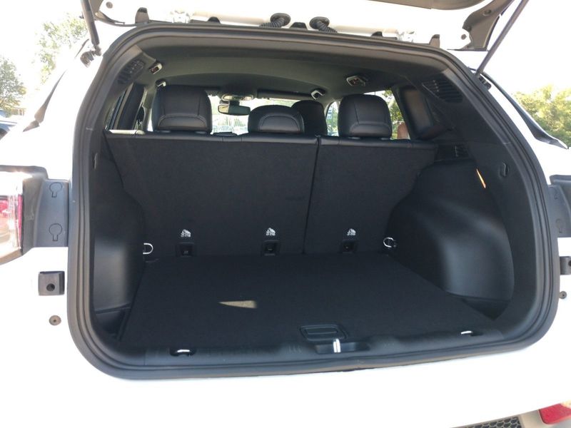 2023 Jeep Compass Latitude Lux 4x4Image 6