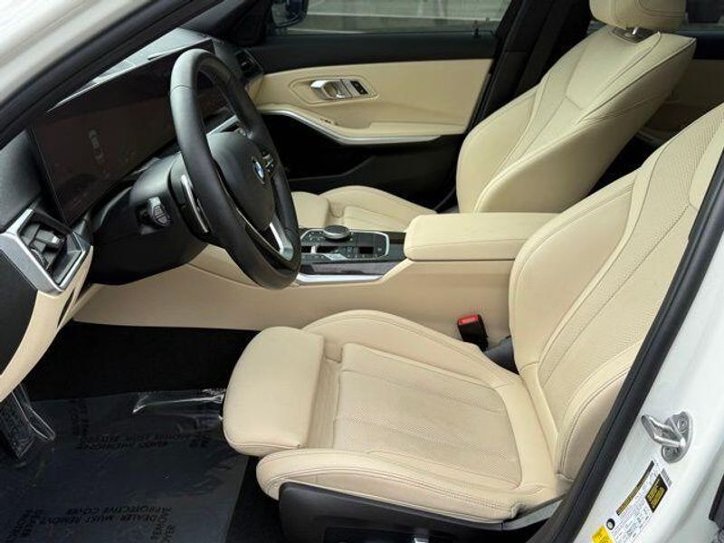 Used 2023 BMW 3 Series 330iImage 19