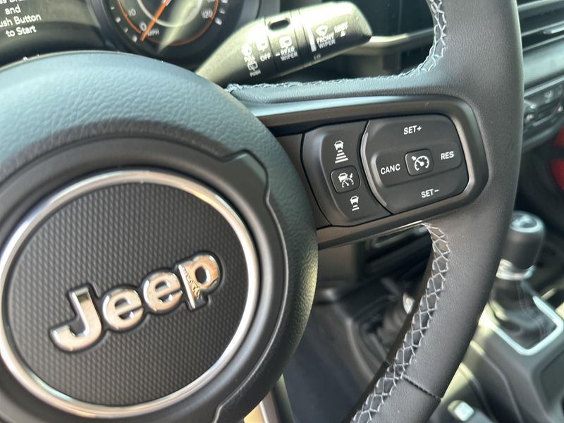New 2025 Jeep Wrangler 4-door Sport SImage 20
