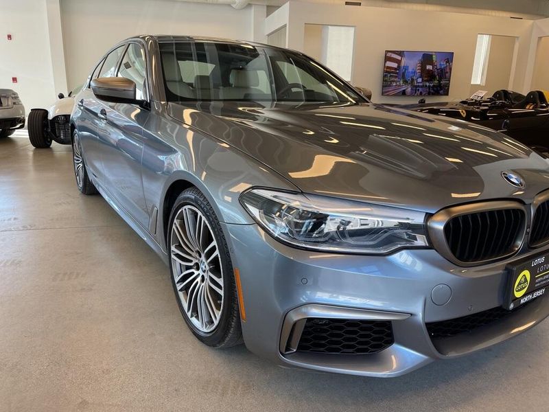 2019 BMW 5 Series M550i xDriveImage 2