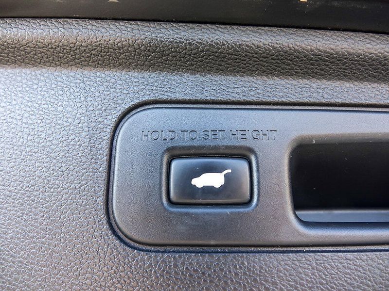 2018 Honda Odyssey Touring photo 25