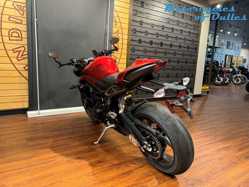 2025 Triumph Street Triple 765 RS Image 6