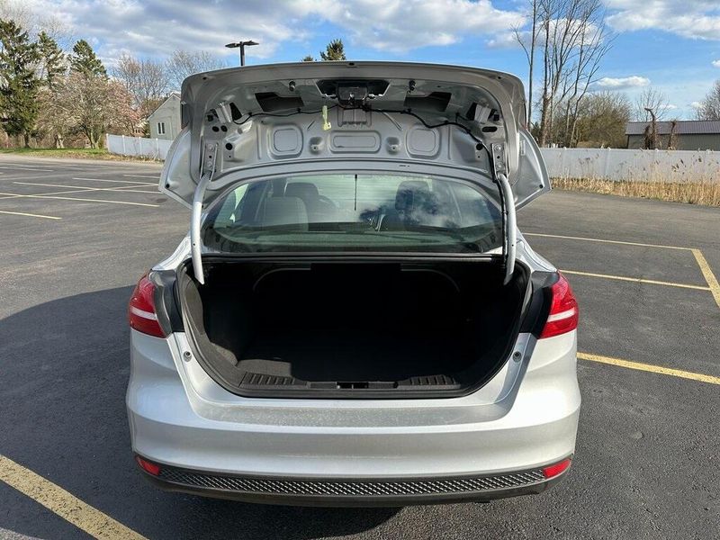 2017 Ford Focus SImage 14