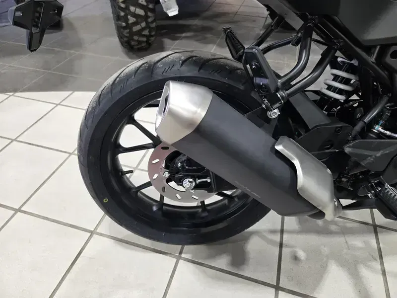 NEW 2026 CFMOTO 300SS Image 17