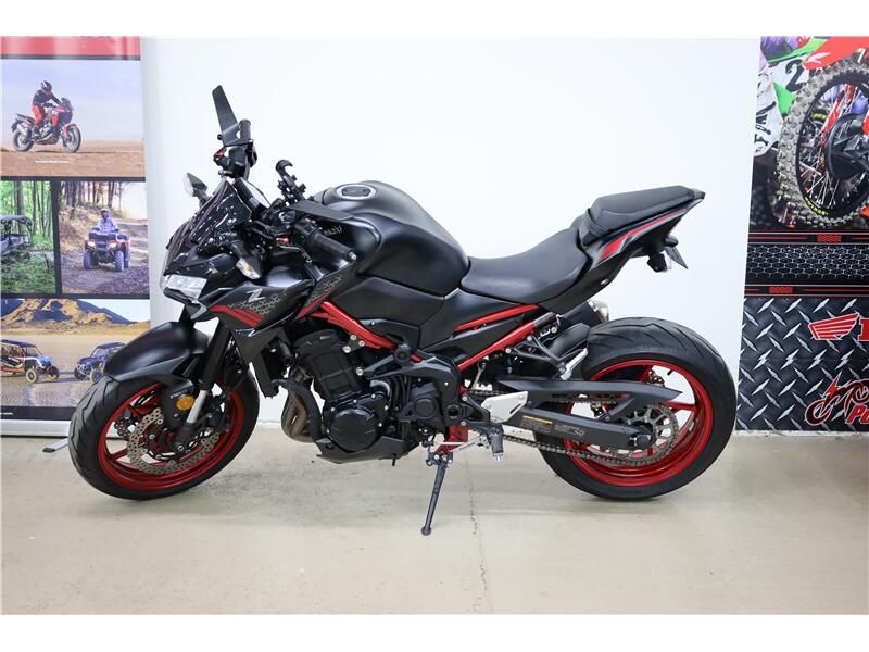 Used 2021 Kawasaki ZR900FMFNN Image 3