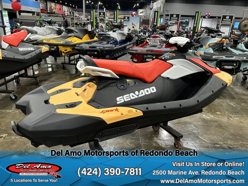 2024 Sea-Doo SPARK FOR 3 (SOUND SYSTEM) Image 16