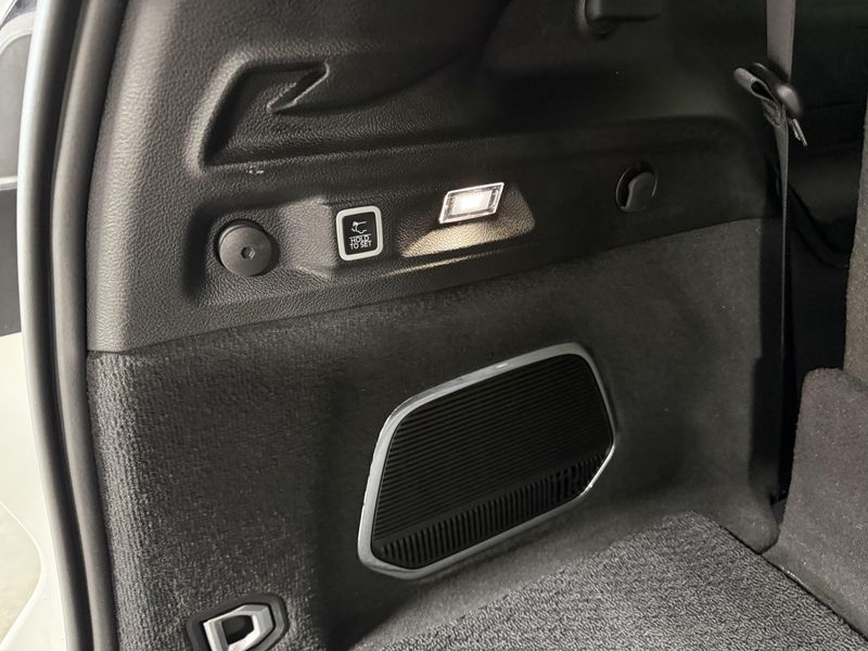 Used 2025 Jeep Grand Cherokee L Summit ReserveImage 6