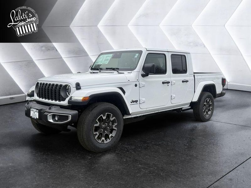 New 2026 Jeep Gladiator Sahara 4x4