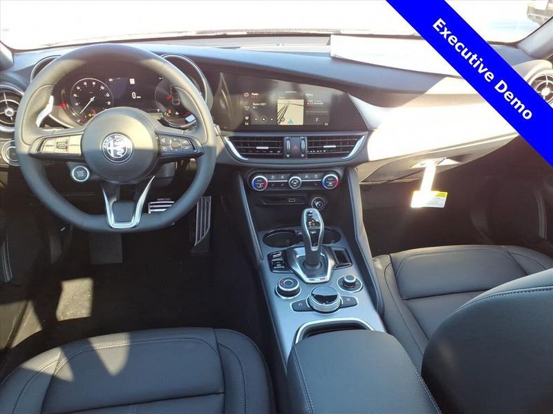 New 2025 Alfa Romeo Giulia RwdImage 13