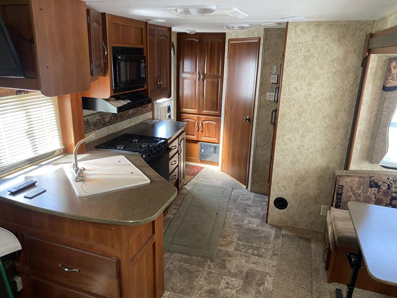 2012 KE YSTONE COUGAR 21RBS Image 7