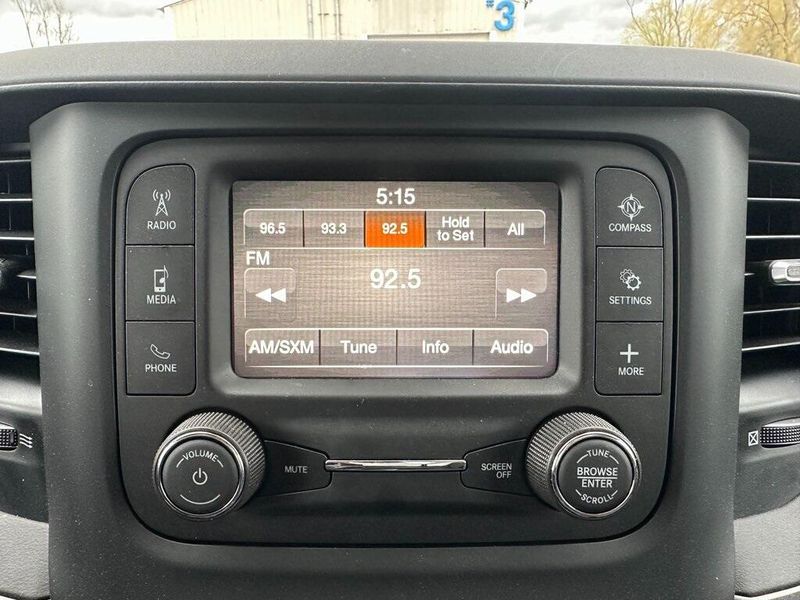 2024 RAM 1500 TradesmanImage 4