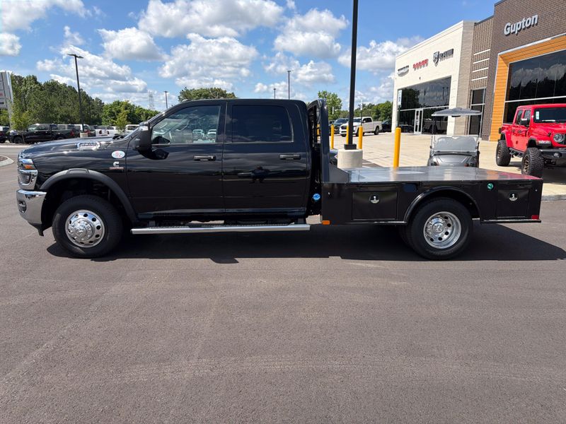 New 2026 RAM 3500 Tradesman Crew Cab Chassis 4x4 60