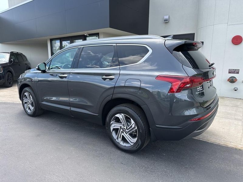 Used 2023 Hyundai Santa Fe SELImage 7