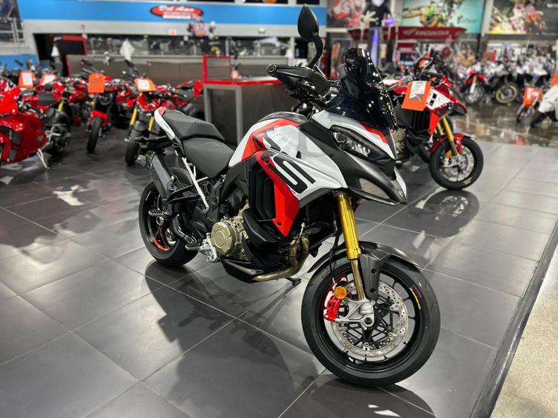New 2025 Ducati MULTISTRADA V4 RS Image 12
