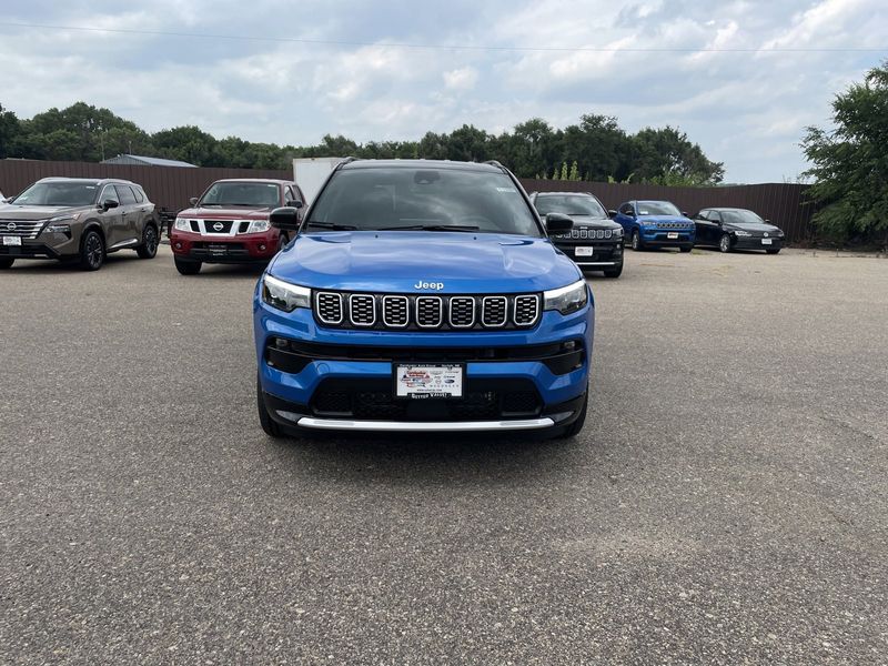 2024 Jeep Compass Limited 4x4Image 3