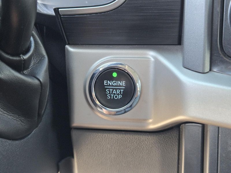 Used 2021 Ford F-150 XLT 4WD SuperCrew 6.5' Box