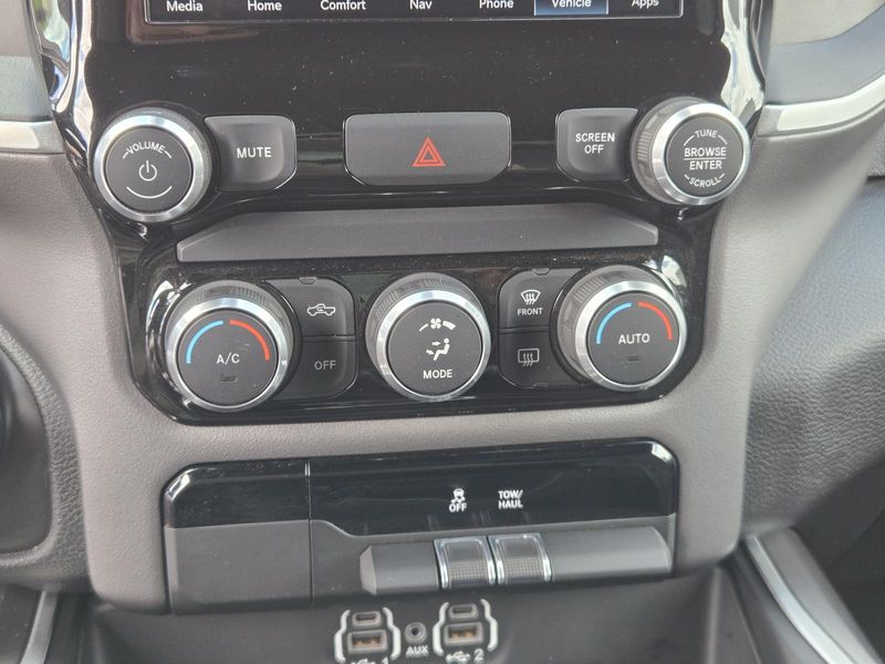 Used 2022 RAM 1500 Big Horn 4x2 Crew Cab 6'4 Box
