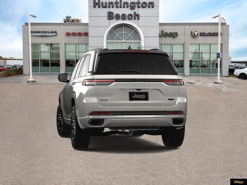 2025 Jeep Grand Cherokee Summit Reserve 4x4Image 13