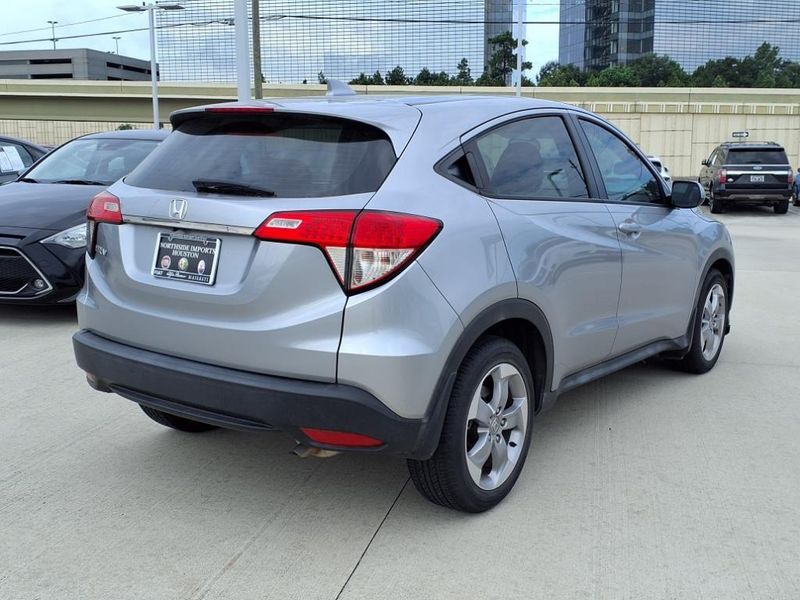 Used 2019 Honda HR-V LXImage 9