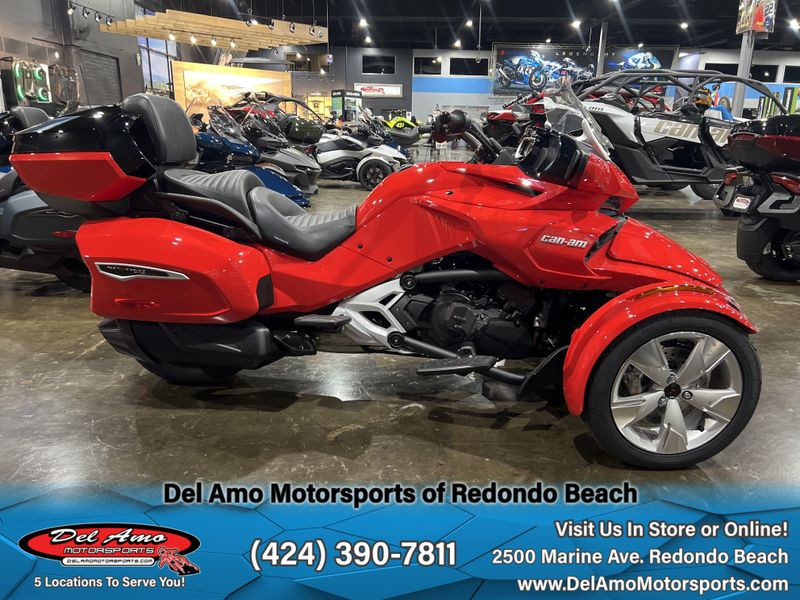 2023 Can-Am H9PB  in a PLASMA RED/PLATINUM exterior color. Del Amo Motorsports of Redondo Beach (424) 304-1660 delamomotorsports.com 