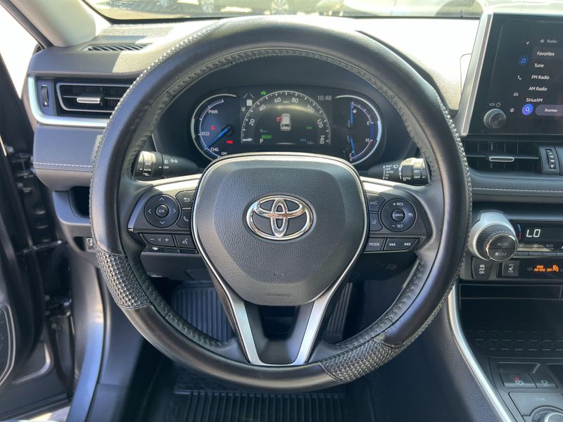 2023 Toyota RAV4 Hybrid XLE PremiumImage 10